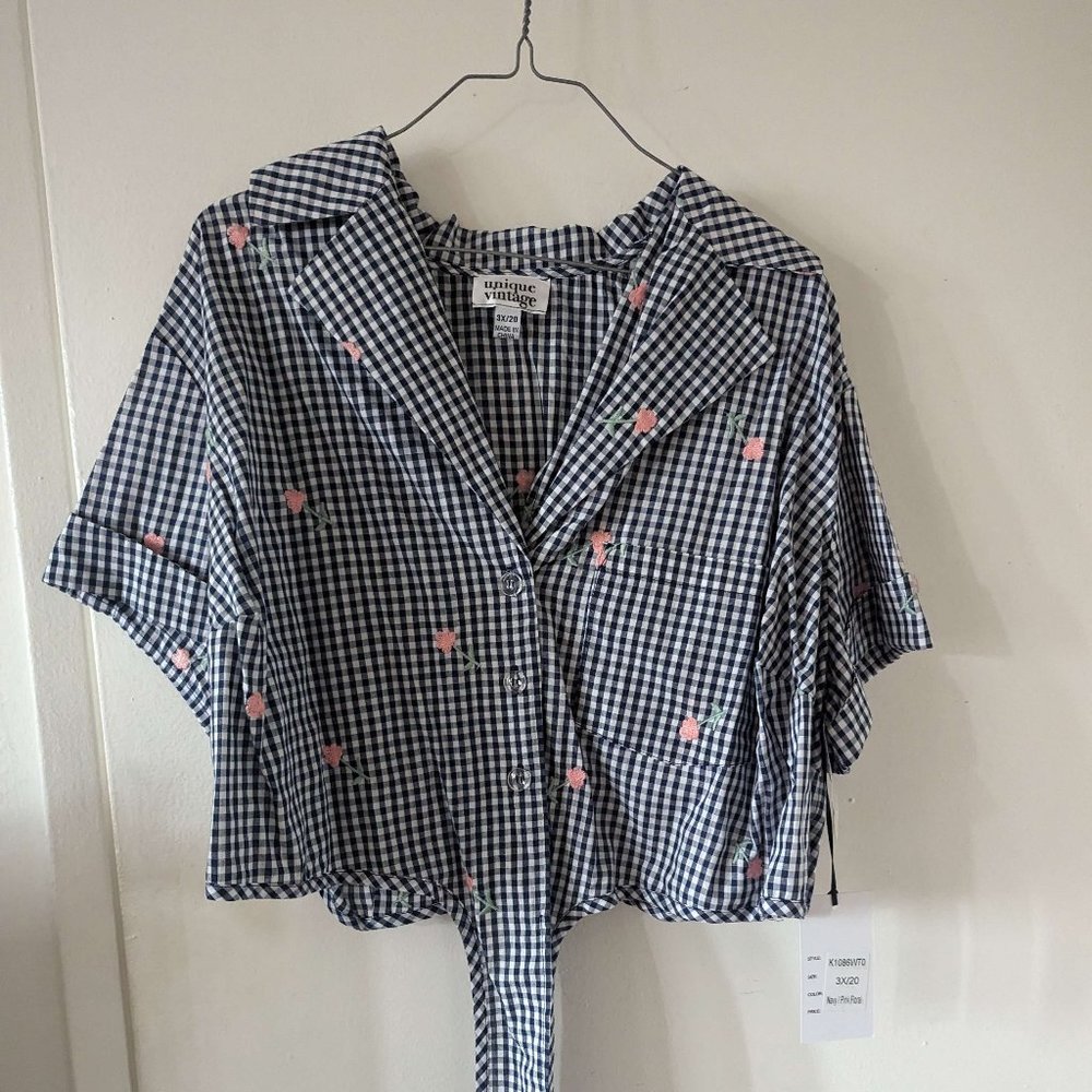 Unique Vintage Plus Size Navy Gingham & Pink Florals Shirley Crop Top